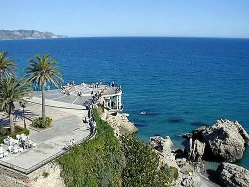 Pueblo Andaluz Вилла Нерха